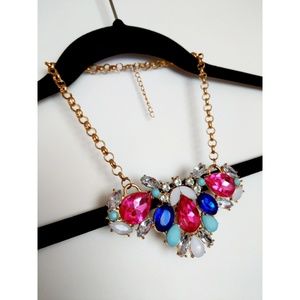 🆕Jeweled Statement Necklace